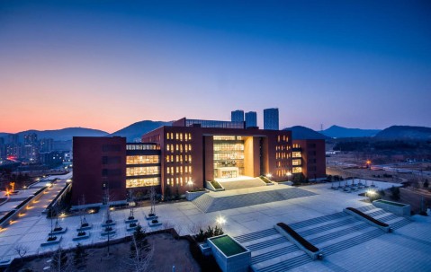 大连理工大学机械工程学院